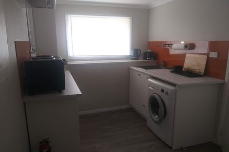 Photo of property in 25 Beulah Avenue, Rothesay Bay, Auckland, 0630