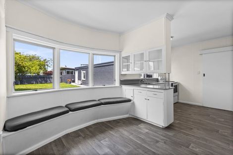 Photo of property in 4 Murphy Road, Taradale, Napier, 4112
