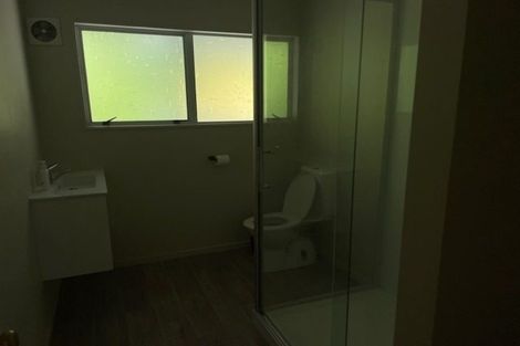 Photo of property in 23b Brian Crescent, Stanmore Bay, Whangaparaoa, 0932