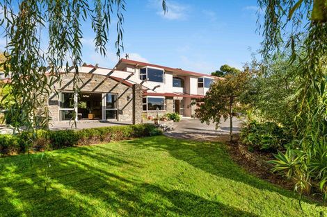 Photo of property in 333 Devon Street West, New Plymouth, 4310