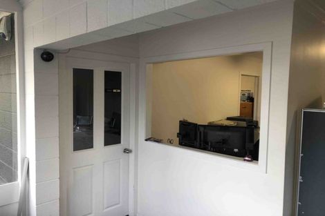 Photo of property in 100 Liardet Street, New Plymouth, 4310