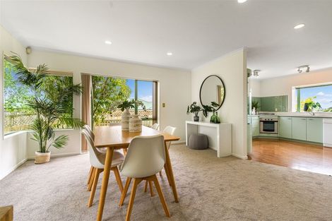 Photo of property in 10 Sandpiper Grove, Unsworth Heights, Auckland, 0632