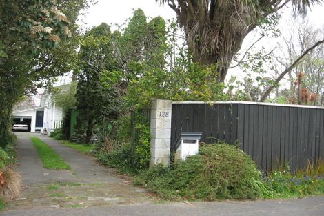 Photo of property in 128 Cook Street, West End, Palmerston North, 4410
