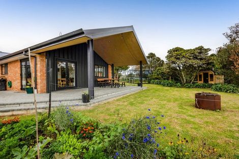 Photo of property in 13 Carthew Street, Okato, 4335