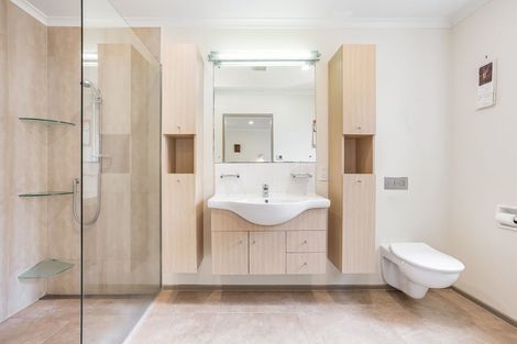 Photo of property in 9 Hollyford Place, Aotea, Porirua, 5024