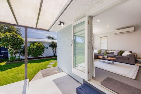 Photo of property in 2/27 Trevelyan Street, Onekawa, Napier, 4110