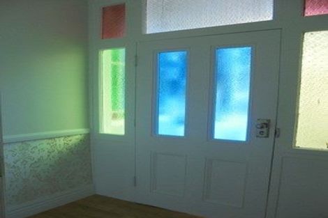 Photo of property in 127 Tasman Street, Mount Cook, Wellington, 6021