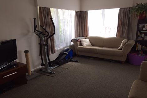 Photo of property in 1/34 Megan Avenue, Pakuranga Heights, Auckland, 2010