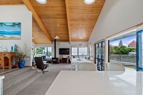Photo of property in 24 Champion Place, Pauanui, Hikuai, 3579