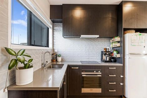 Photo of property in 37 Treloar Crescent, Hobsonville, Auckland, 0616