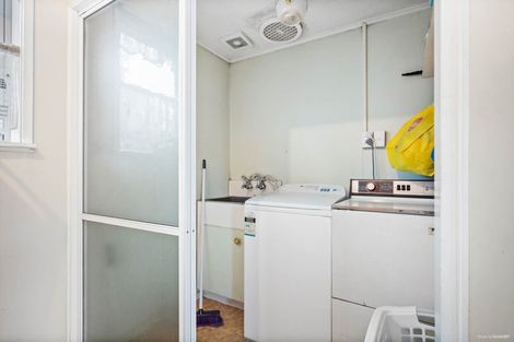 Photo of property in 1/3a Grande Vue Road, Manurewa, Auckland, 2102