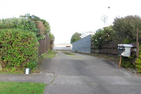 Photo of property in 2/24 Palliser Place, Milson, Palmerston North, 4414