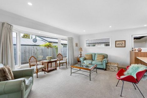 Photo of property in 20 Strowan Road, Strowan, Christchurch, 8052