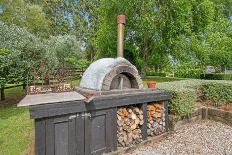 Photo of property in 414 Kaipara Coast Highway, Helensville, Kaukapakapa, 0871