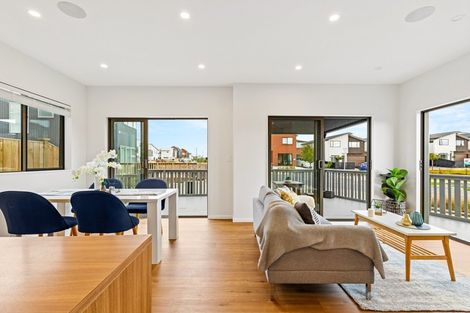 Photo of property in 4 Hea Road, Hobsonville, Auckland, 0616