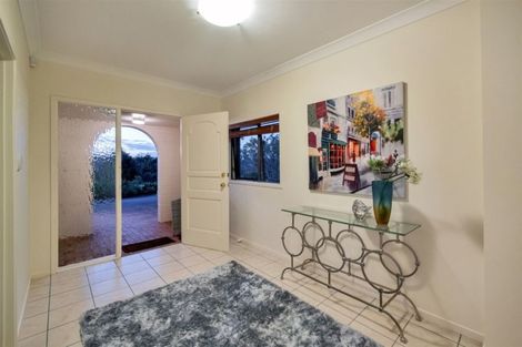 Photo of property in 27 Hollyhock Place, Browns Bay, Auckland, 0630