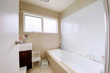 Photo of property in 163 Rathgar Road, Henderson, Auckland, 0610