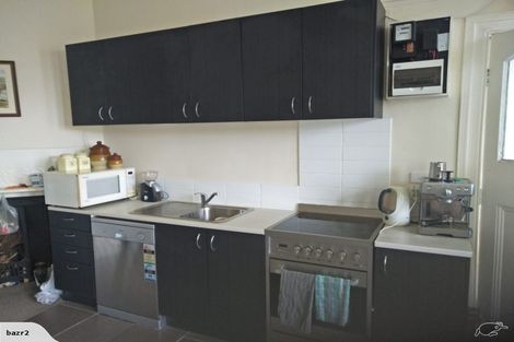 Photo of property in 1/98 Birkenhead Avenue, Birkenhead, Auckland, 0626