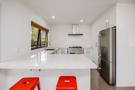 Photo of property in 48 Stellamaris Way, Northpark, Auckland, 2013