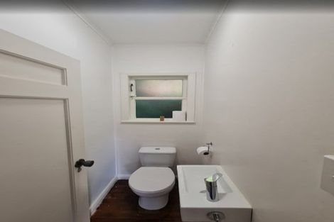 Photo of property in 51 Albemarle Road, Northland, Wellington, 6012