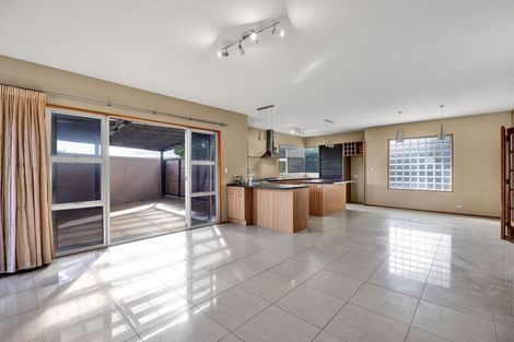 Photo of property in 19 Mccarthy Street, Hawera, 4610
