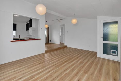 Photo of property in 31 Shearwater Street, One Tree Point, 0118