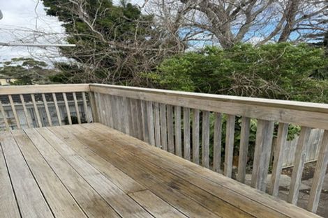 Photo of property in 2/25 Gill Avenue, Te Atatu Peninsula, Auckland, 0610