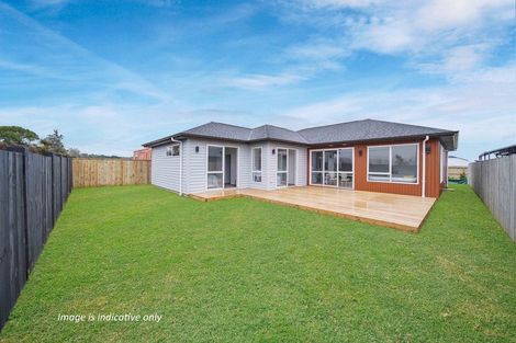 Photo of property in 16 Huahua Crescent, Papakura, 2110