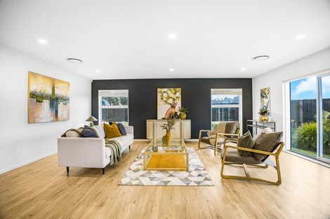 Photo of property in 7 Somerset Place, Stanmore Bay, Whangaparaoa, 0932