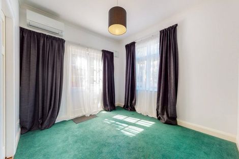 Photo of property in 3a Linwood Way, Island Bay, Wellington, 6023