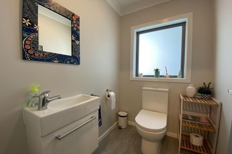 Photo of property in 25 Cresswell Place, Johnsonville, Wellington, 6037