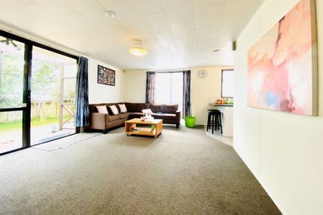 Photo of property in 3/8 Ireland Place, Ranui, Auckland, 0612
