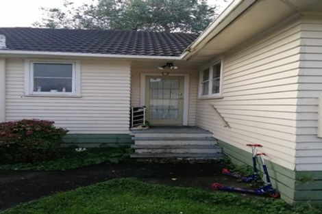 Photo of property in 3/24 Pomaria Road, Henderson, Auckland, 0610