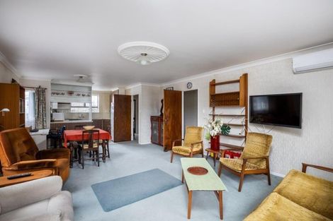 Photo of property in 14 Sackville Street, Fitzroy, New Plymouth, 4312