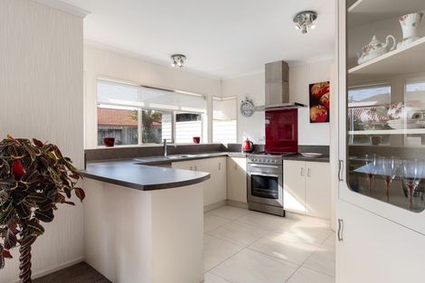 Photo of property in 112 Pacific View Road, Papamoa Beach, Papamoa, 3118