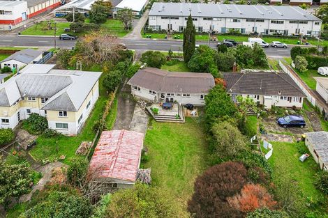 Photo of property in Peninsula Primary School, 61 Wharf Road, Te Atatu Peninsula, Auckland, 0610