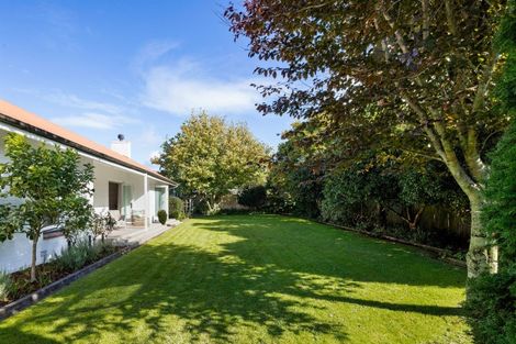 Photo of property in 76 Princes Street, Cambridge, 3434