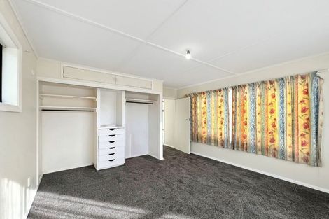 Photo of property in 27 Wainuiomata Road, Wainuiomata, Lower Hutt, 5014