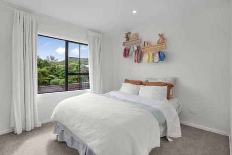 Photo of property in 20 Barberry Grove, Maungaraki, Lower Hutt, 5010