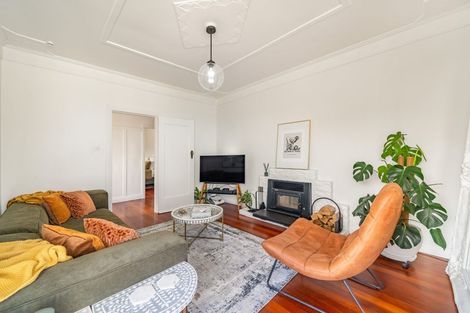 Photo of property in 147 Severn Street, Island Bay, Wellington, 6023