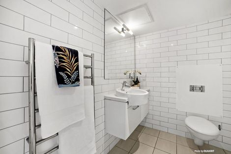 Photo of property in The Capital, 21/370 Oriental Parade, Oriental Bay, Wellington, 6011