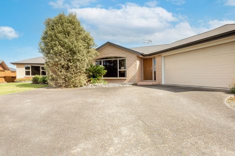 Photo of property in 12 Tarrango Way, Rototuna, Hamilton, 3210