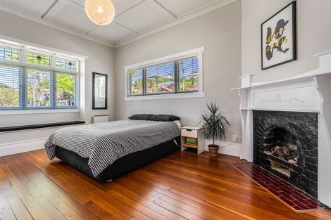 Photo of property in 2 Tennyson Street, Northcote Point, Auckland, 0627
