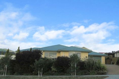 Photo of property in 11 Millennium Hill, Paraparaumu, 5032