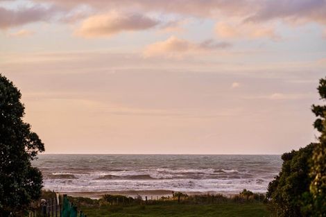 Photo of property in 94 Paetawa Road, Peka Peka, Waikanae, 5391