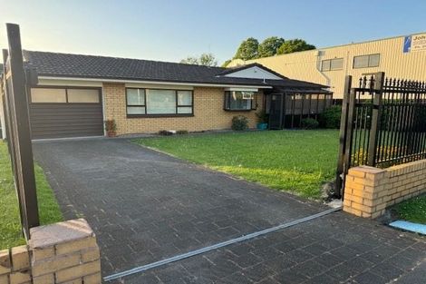 Photo of property in 4/327 Great South Road, Papakura, 2110