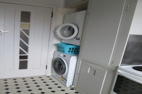 Photo of property in Zena Court, 11f8 Dufferin Street, Mount Victoria, Wellington, 6021