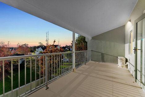 Photo of property in The Rise, 2/11 Hatfield Place, Albany Heights, Auckland, 0632