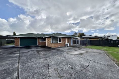 Photo of property in 329 Great South Road, Papakura, 2110