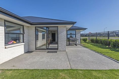 Photo of property in 197 Faringdon Boulevard, Rolleston, 7615